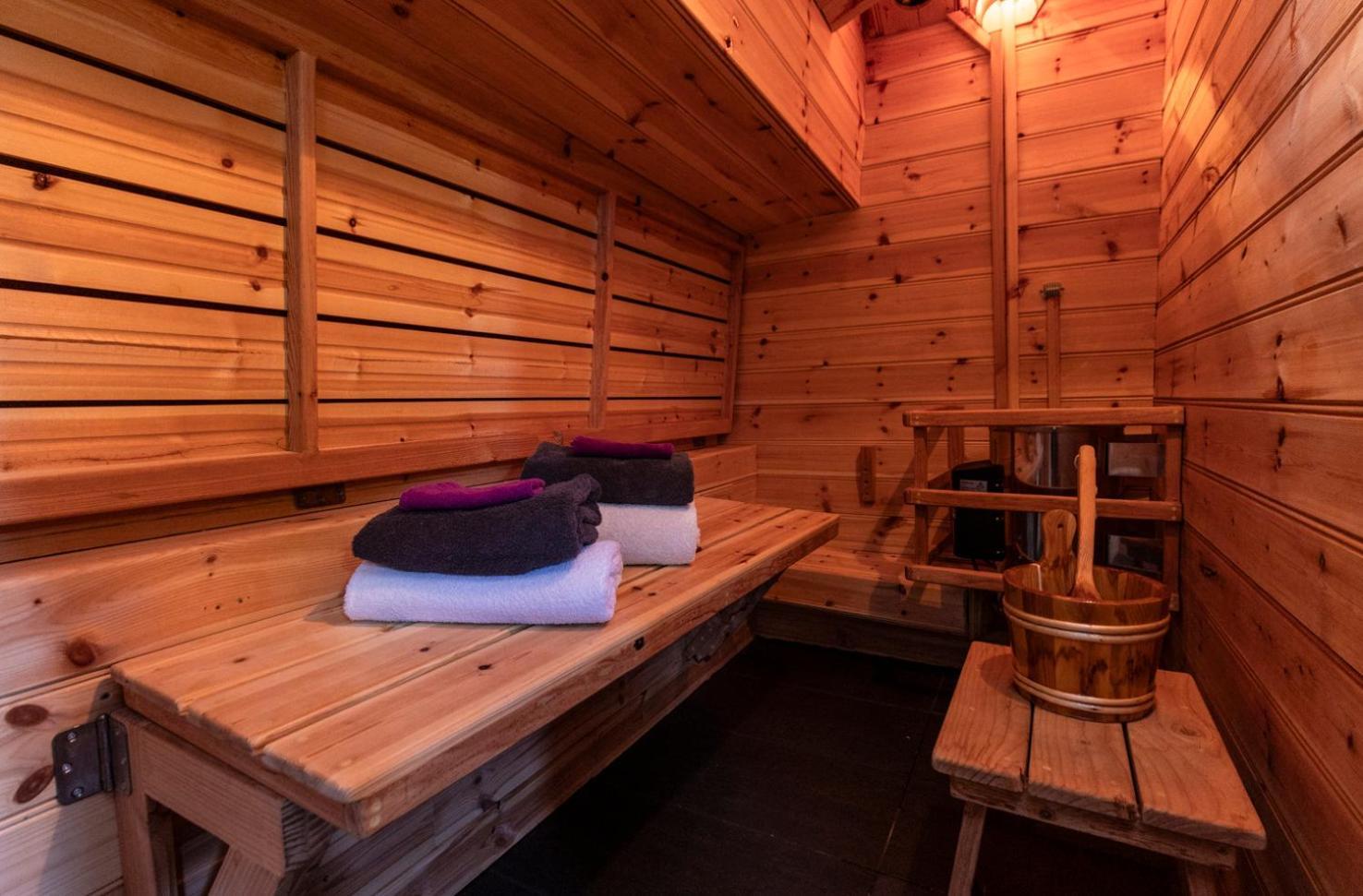 Anna Houseboat Hotel อัมสเตอร์ดัม ภายนอก รูปภาพ
