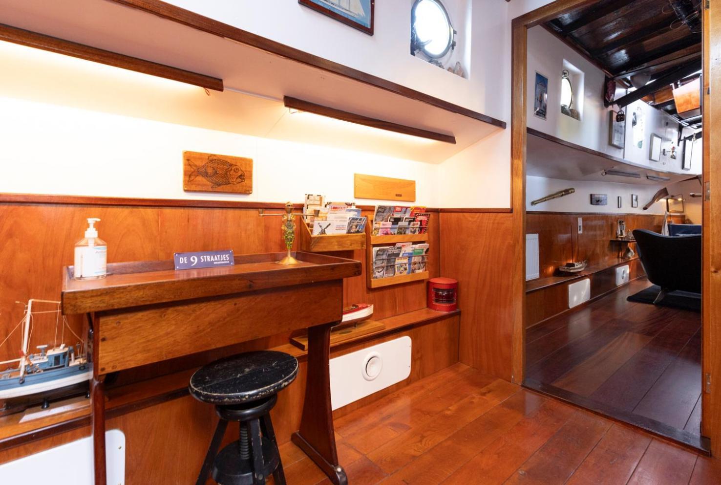Anna Houseboat Hotel อัมสเตอร์ดัม ภายนอก รูปภาพ